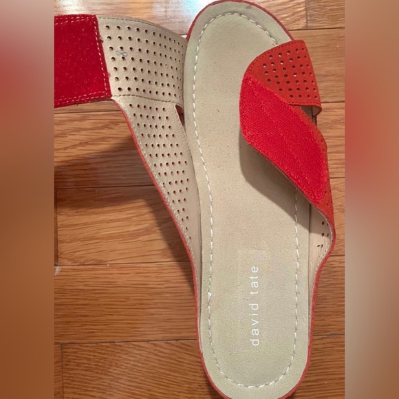 David Tate Red Sandals Microsuede Footbed Size 8 NEW - Picture 5 of 8